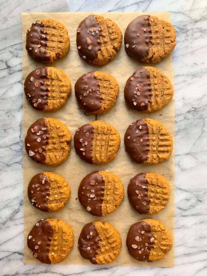 3 INGREDIENT CASHEW BUTTER COOKIES Organically Addison