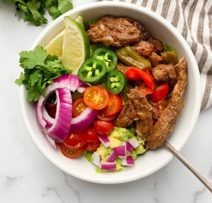 WHOLE30 STEAK FAJITA BOWLS Organically Addison