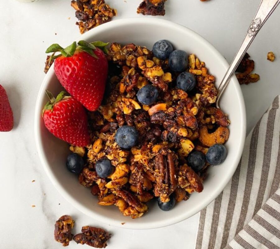 PALEO GINGERBREAD GRANOLA - Organically Addison