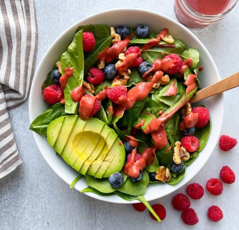 WHOLE30 BERRY SALAD WITH RASPBERRY VINAIGRETTE Organically Addison