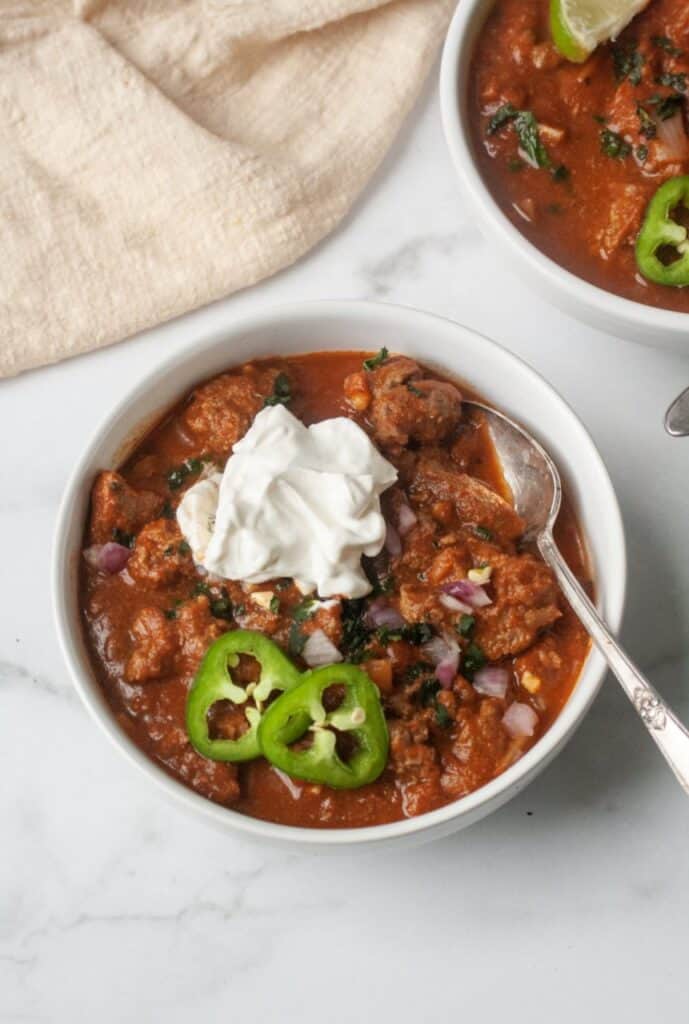 Paleo pumpkin chili with toppings