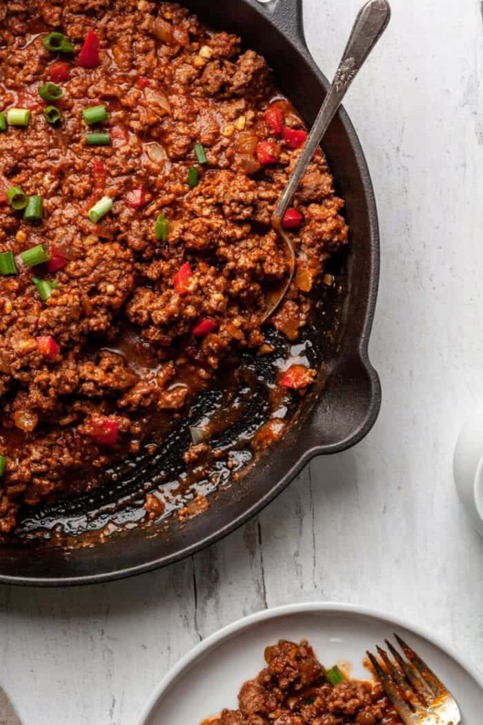 Paleo Sloppy Joes in a cast iron skillet.