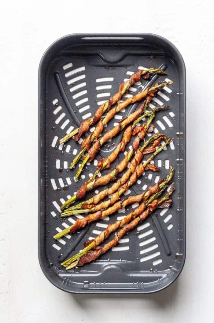 Air fried asparagus with crispy bacon