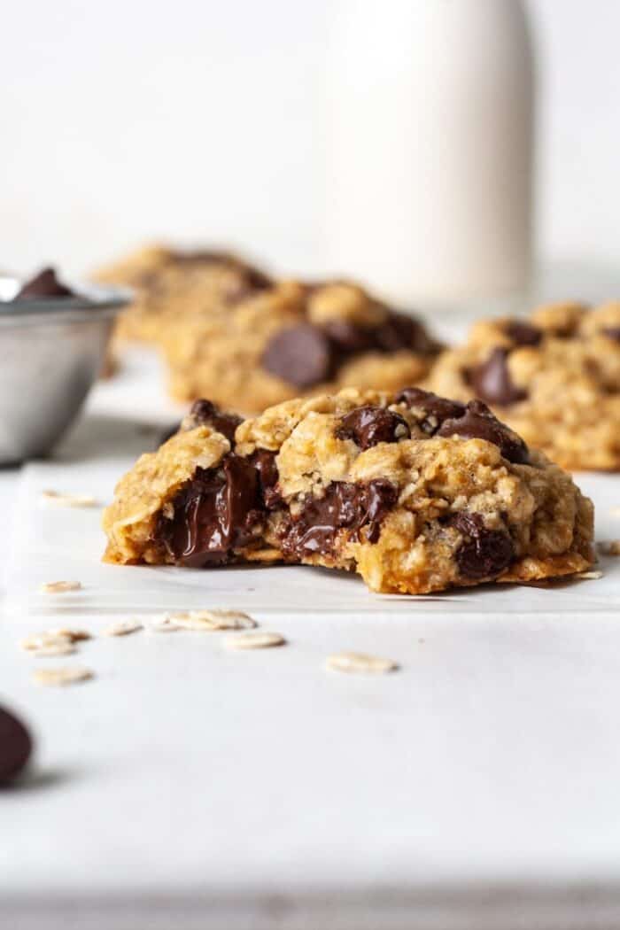 Vegan chocolate chip oatmeal cookies