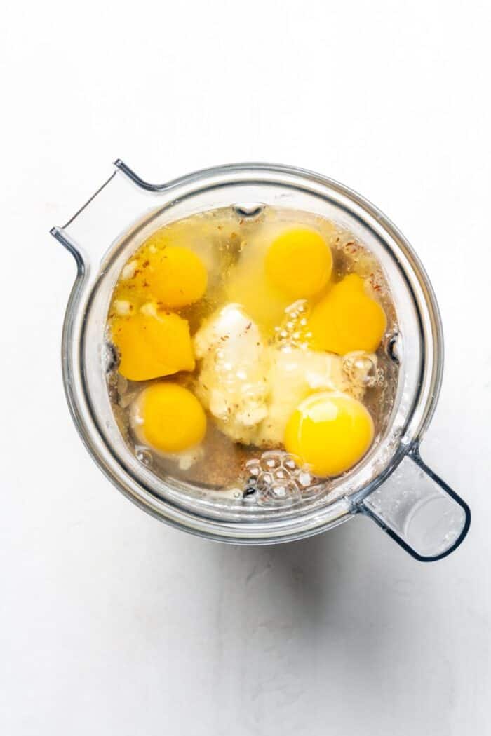 Vitamix with eggs and almond flour
