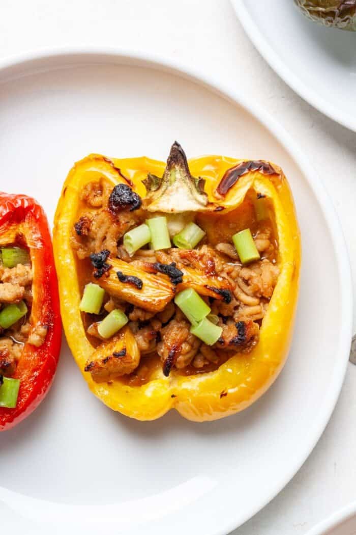 Paleo stuffed peppers with chicken