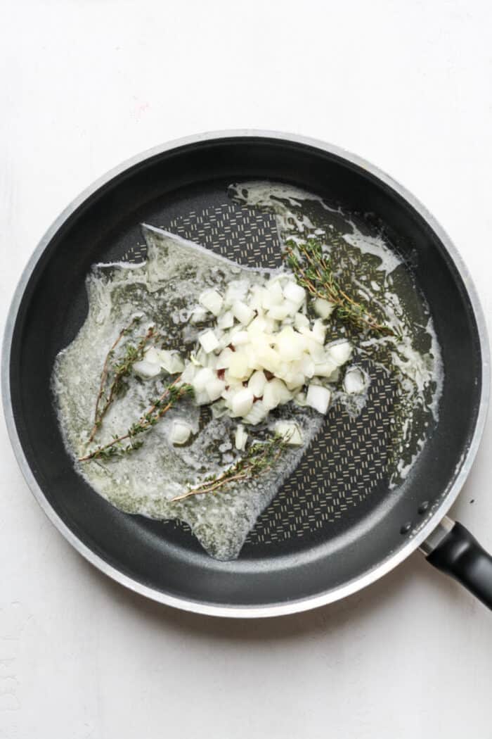 Butter and thyme inskillet