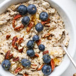 Flaxseed oatmeal with blueberries and pecans