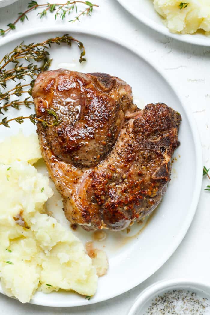 Lamb on plate with mashed potatoes