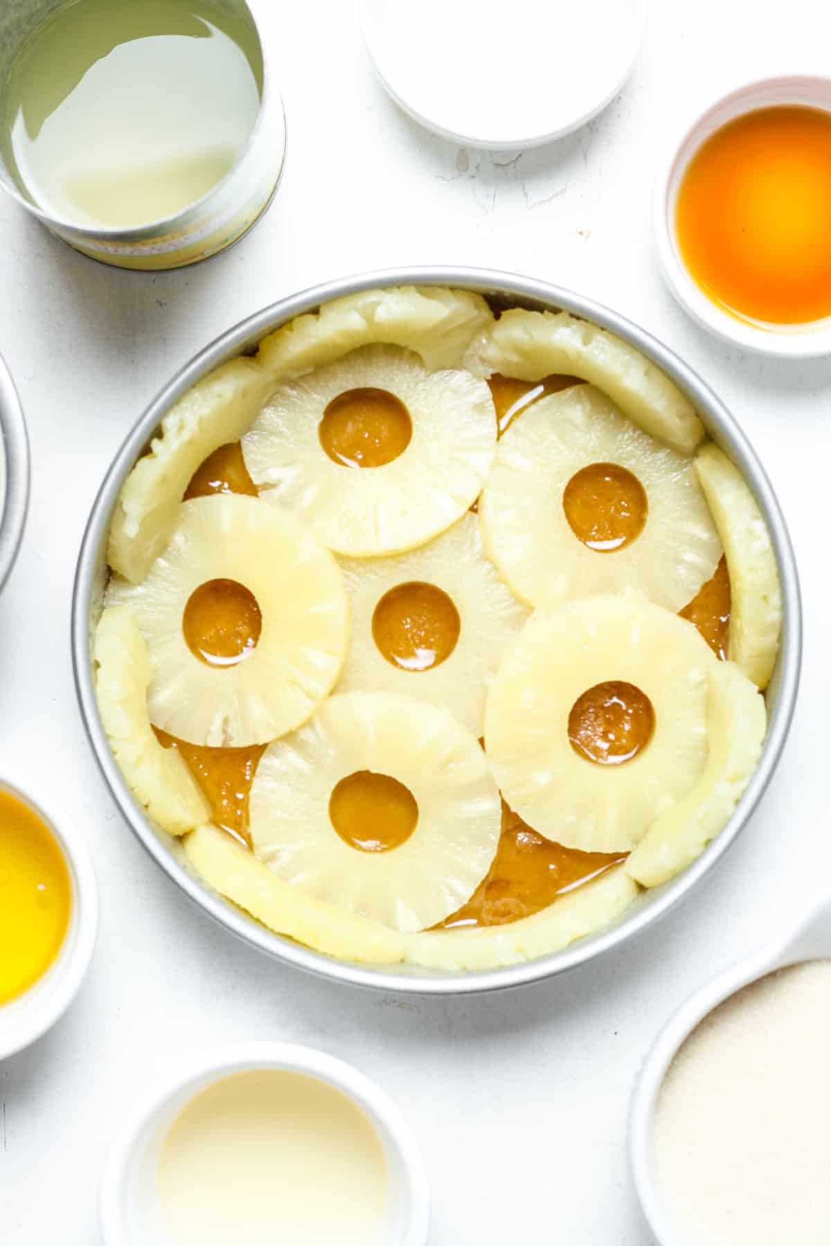 Pineapple rings in pan
