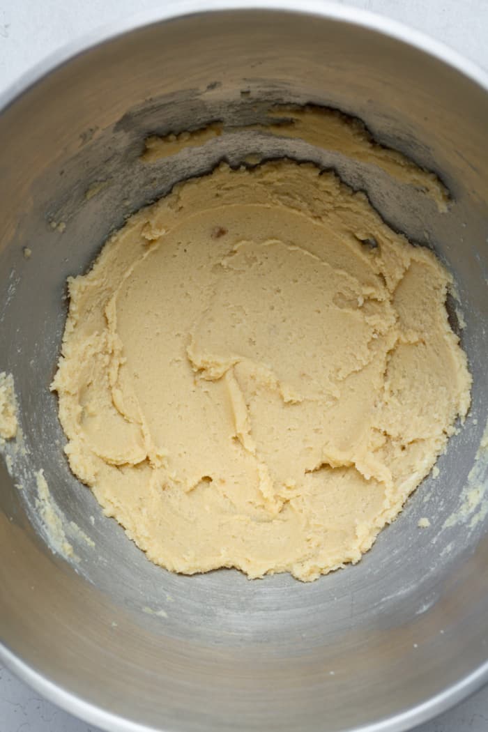 Creamy dough in bowl