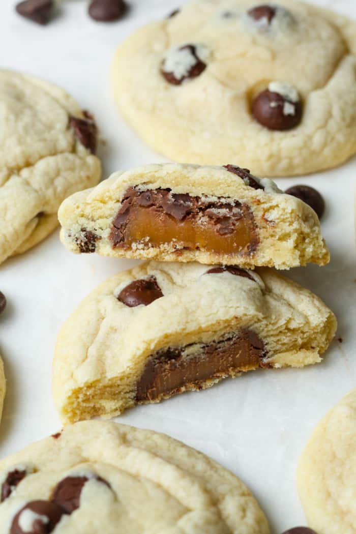 Thick cookies with gooey filling