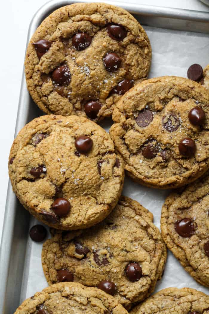 Round cookies on pan
