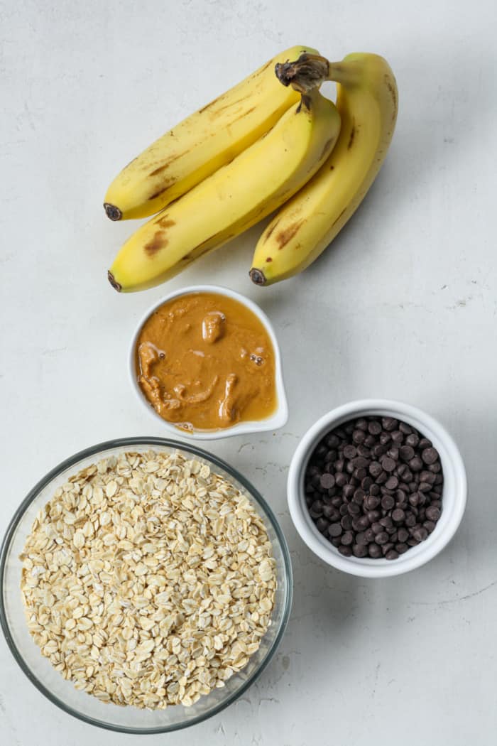 Banana, oatmeal, peanut butter and chocolate