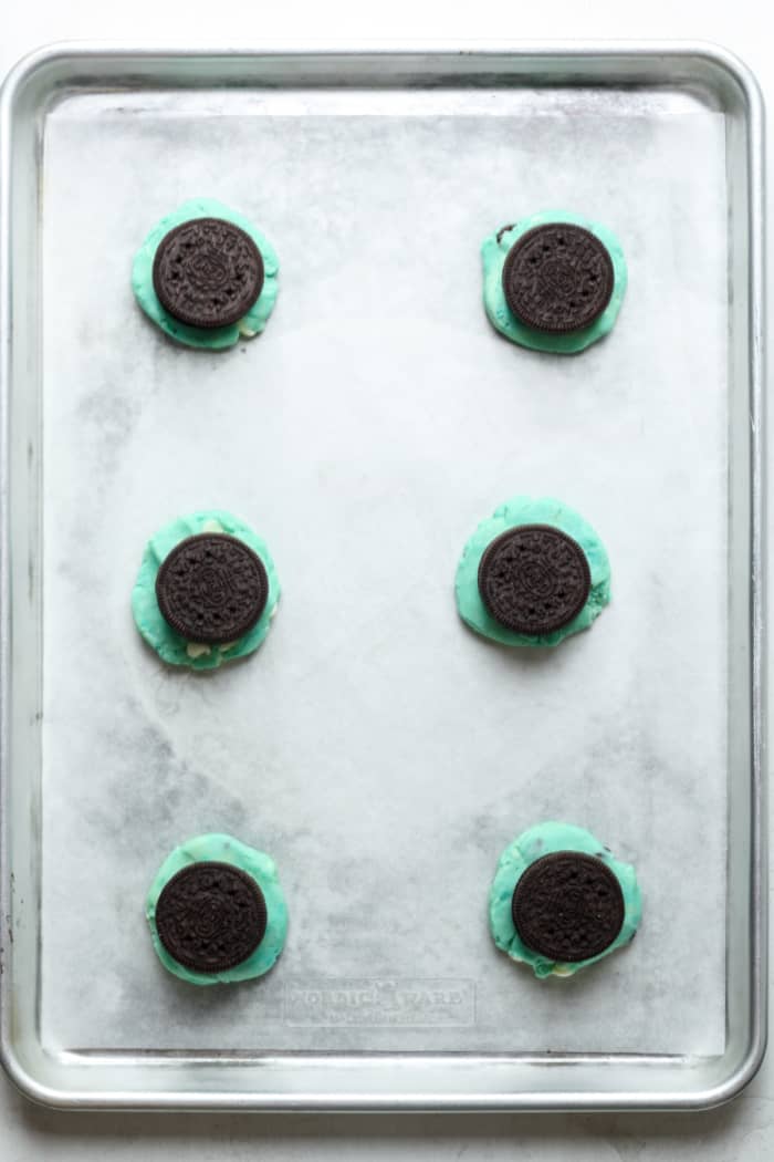 Oreos with blue cookie dough