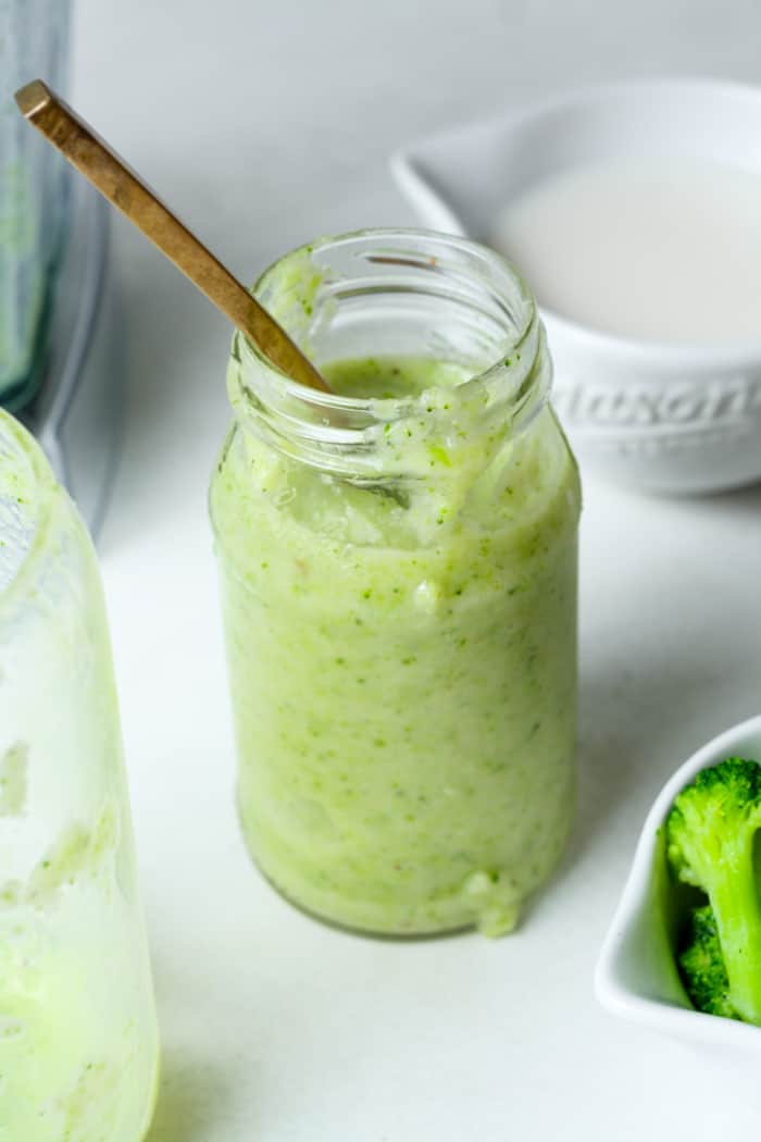 Green smoothie in jar.