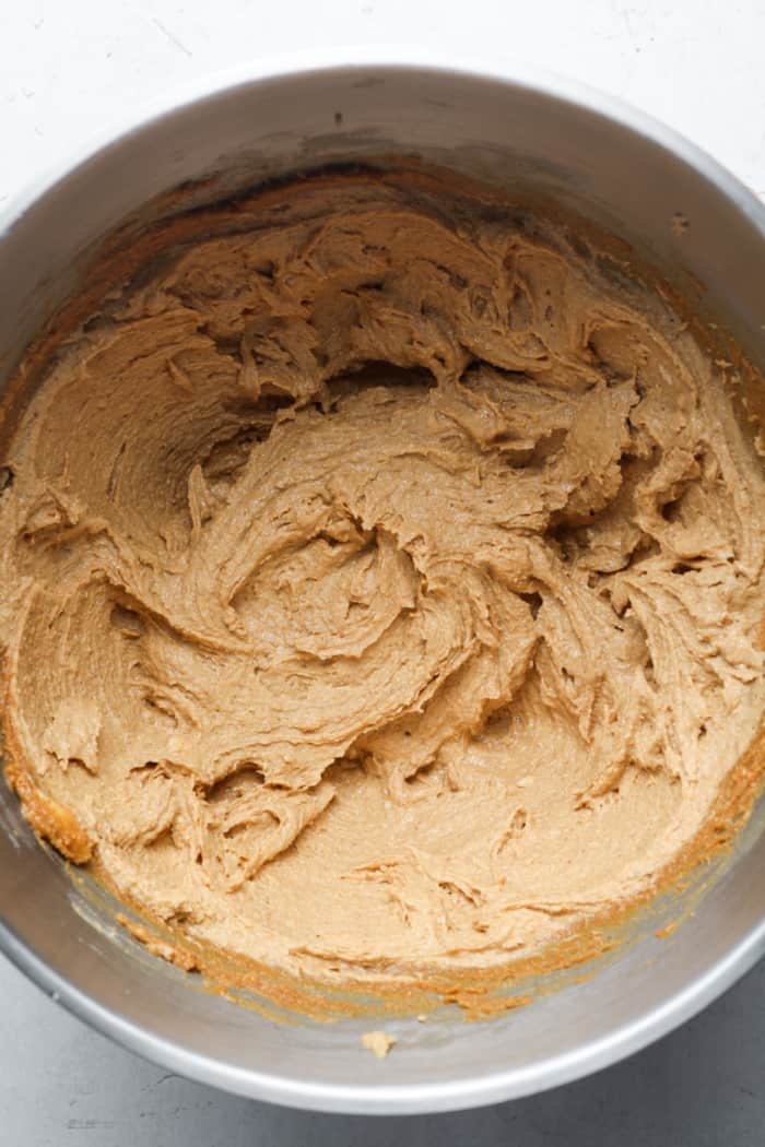 Dough with peanut butter.