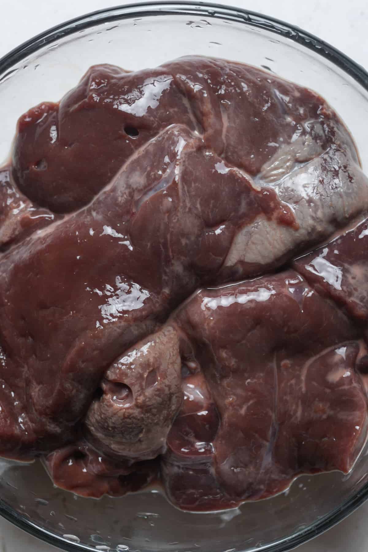 Beef liver in bowl.
