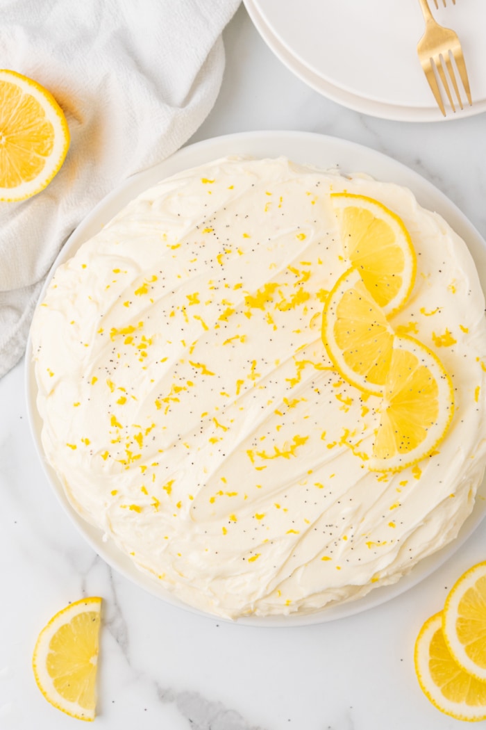 Frosted lemon cake.