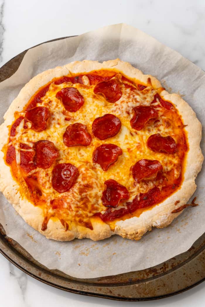 Baked pepperoni pizza.