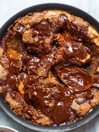 Peanut Butter Cookie Skillet