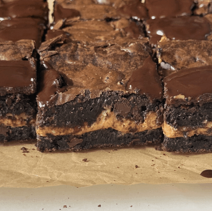 Brownies with peanut butter.