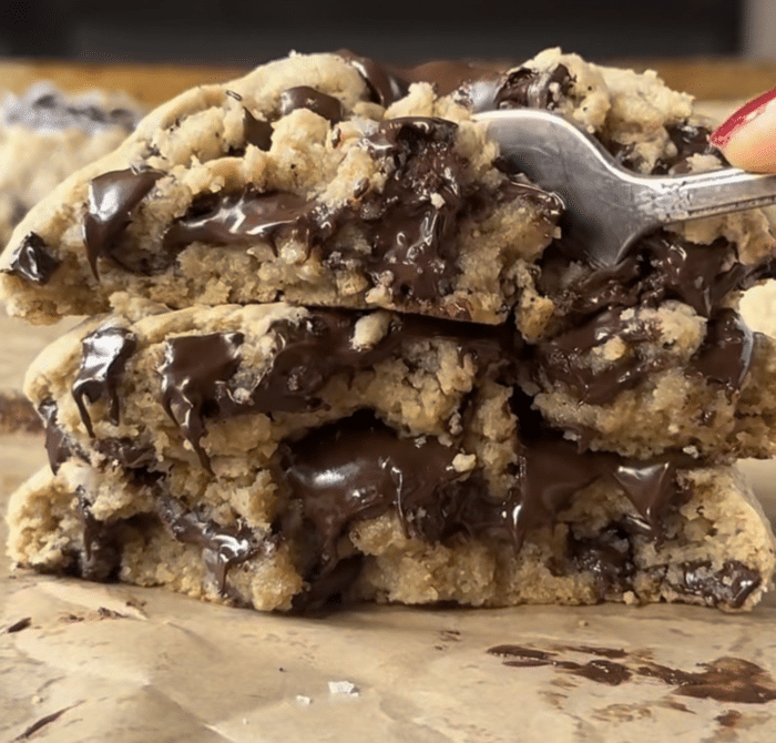 Fork with tahini chocolate chip cookies.