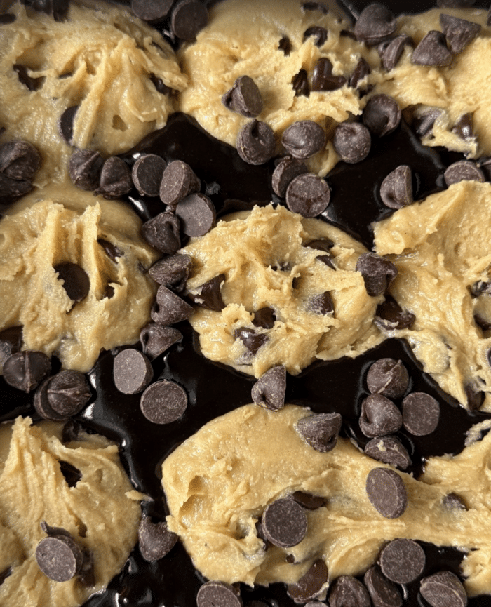 Dough with chocolate chips.