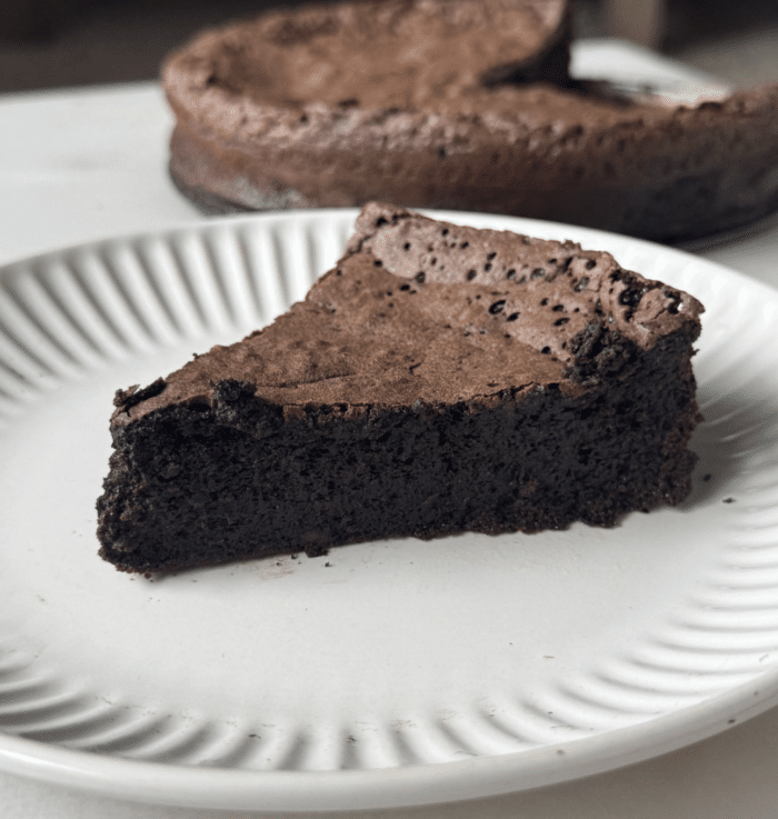 Gluten free flourless chocolate cake.