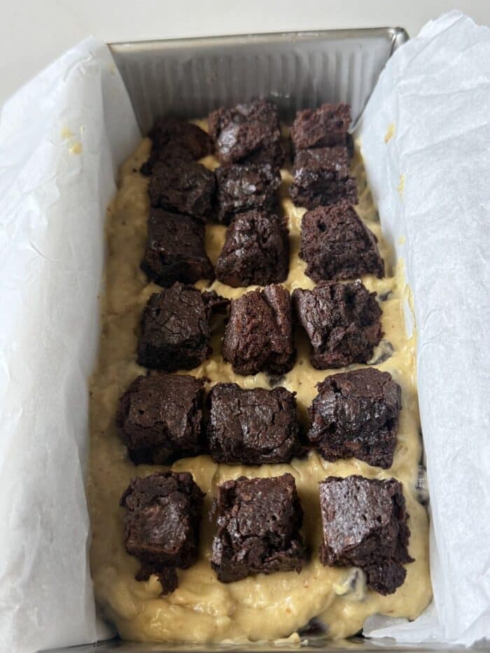 Chocolate bites with batter.